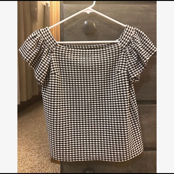 Gingham, off-the-shoulder, top! - Picture 5 of 5